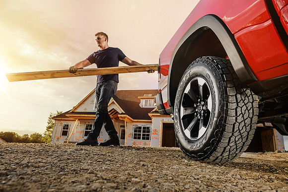 mastercraft-tires-photographer-commercial-advertising-product-lifestyle-detroit-michigan-automotive-dodge-ram-rebel08-res
